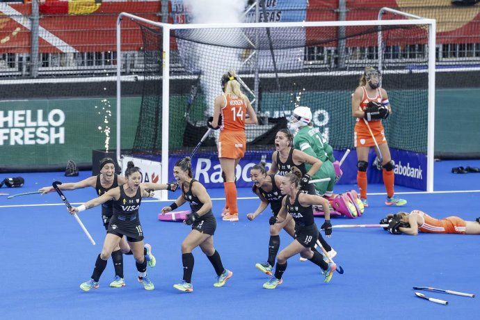 Las Leonas se consagraron campeonas del mundo. Las Leonas se consagraron campeonas del mundo.