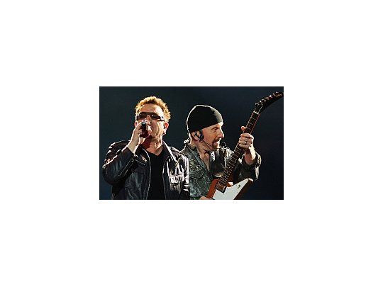 Bono y The Edge en el recital de Santiago.