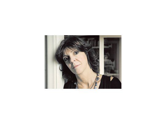 Mónica Viñao: «Cuando hablo de caída en el amor’, según la forma literal del inglés, me refiero a que uno debe estar vulnerable para enamorarse».