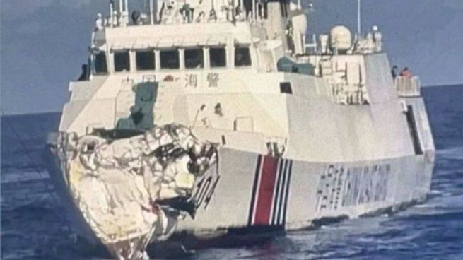 El Departamento de Defensa Nacional de Filipinas emitió un comunicado en el que expresó su apoyo a la Guardia Costera y condenó “el comportamiento atroz e insensato” atribuido a las fuerzas marítimas del régimen chino.