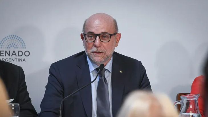 Senador Flavio Fama´. Senador Flavio Fama´.