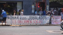 ámbito.com | ley omnibus diputados congreso protesta marcha reclamo 31-01