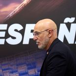 Luis De La Fuente, el técnico campeón del Mundial 2026 con España, aseguró que habló con Lionel Scaloni y pusieron en cuestión lo sucedido tras el pitazo final entre sus jugadores.