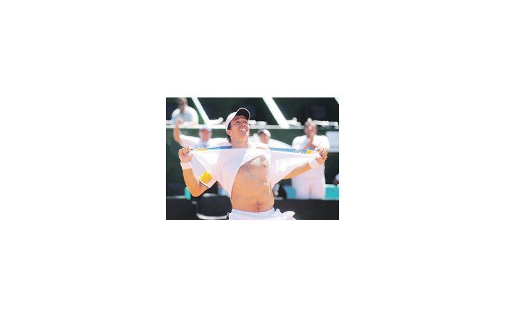 ámbito.com | Berlocq, el hombre que marcó a fuego la serie. El oriundo de Chascomús batió a Kohlschreiber en cinco sets y lo desgastó tanto que terminó lesionado, dejando a Alemania sin su N° 1.