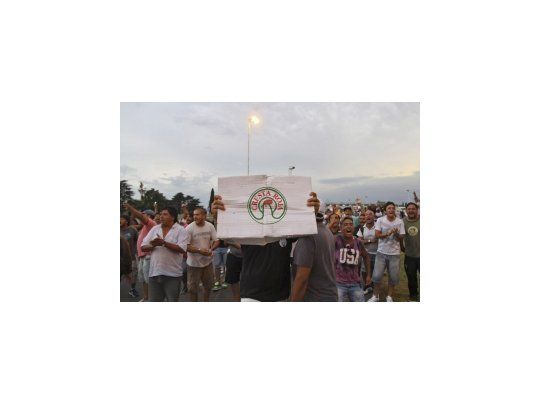 Trabajadores de Cresta Roja anunciaron que no realizarán más piquetes.