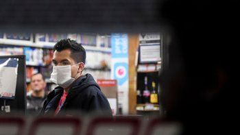 Los supermercados comenzarán a atender al público a las 7 y cerrarán sus puertas a las 20, de lunes a domingo, incluyendo los días feriados.