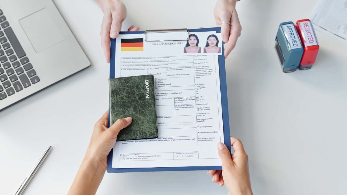 Emigrate: the list of surnames that make it easier to apply for German citizenship