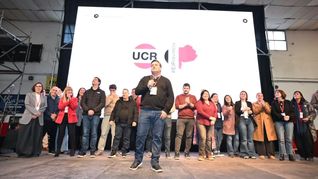 La UCR bonaerense presentó su hoja de ruta y llamó a competir en los 135 municipios de cara a las elecciones.