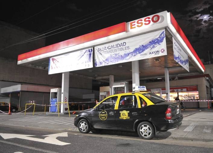 Sin transporte y con piquetes, se hizo sentir otro paro opositor (foto 1)