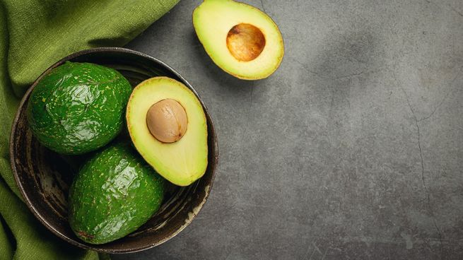 Este fruto aporta Vitaminas A, C y E, Potasio, Magnesio, Calcio, Sodio y Hierro.