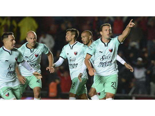 Colón lo dio vuelta y volvió a la victoria