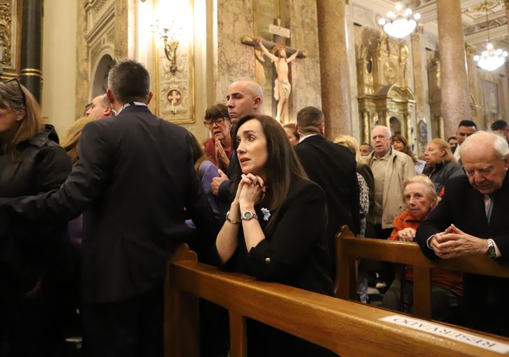 Victoria Villarruel en la misa en homenaje al papa Francisco en la bas&iacute;lica San Jos&eacute; de Flores.&nbsp;