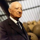 El origen y el peso del gordo navideño de 1958 continúan como uno de los enigmas de la historia económica española. El origen y el peso del gordo navideño de 1958 continúan como uno de los enigmas de la historia económica española.