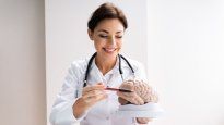 La ciencia reveló que hay una diferencia en el cerebro de quienes son más pesimistas y quienes son más optimistas.
