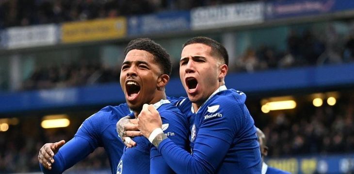 Wesley Fofana criticised his teammate Enzo Fernández and the entire Argentine national team for their racist chants during the celebration. The Argentine midfielder later apologised.