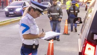 El Municipio de San Isidro suspendió las fotomultas por 180 días y reforzó los controles de tránsito en avenidas clave del distrito.