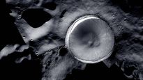 la luna se aleja de la tierra: cuales son las causas y que puede pasar