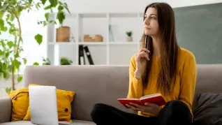 Anticipar conversaciones futuras puede funcionar como una herramienta para reducir incertidumbre emocional. Anticipar conversaciones futuras puede funcionar como una herramienta para reducir incertidumbre emocional.
