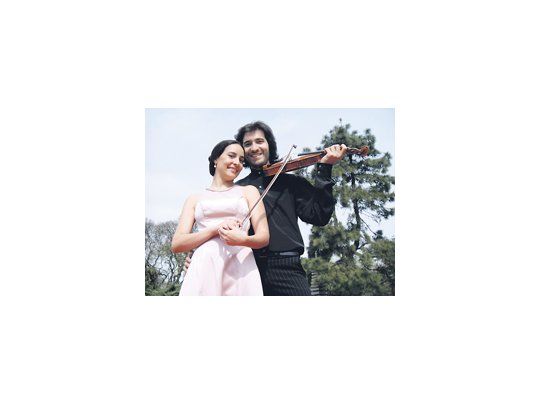 El dúo Cecilia Isas y Alan Kwiek se constituyó en 2008 y tiene la bendición de Martha Argerich.