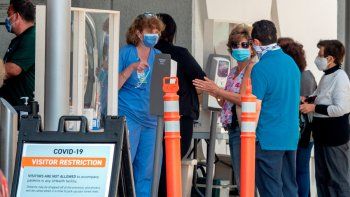 En Florida, uno de los estados m&aacute;s afectados en Estados Unidos por el coronavirus, los casos se concentran en j&oacute;venes y no en adultos mayores.