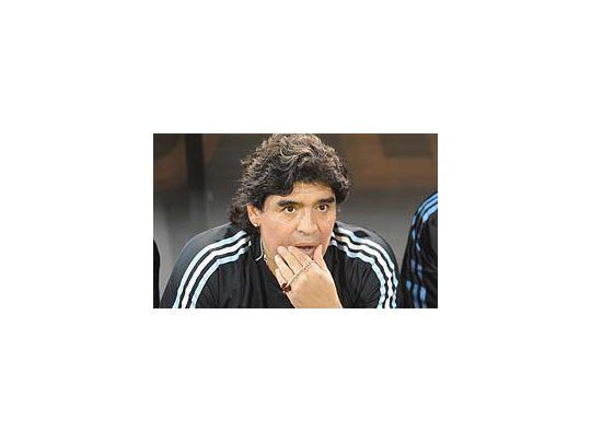 Diego Maradona ultima detalles para la lista mundialista.