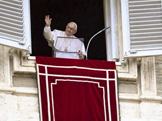 El papa Francisco reclamó más inversión en las universidades.