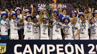 Vélez será el protagonista de dos copas del fútbol argentino.