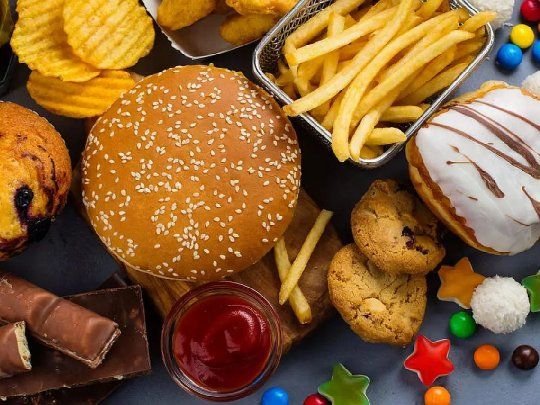 Los alimentos que parecen saludables pero en realidad son ultraprocesados daninos. 