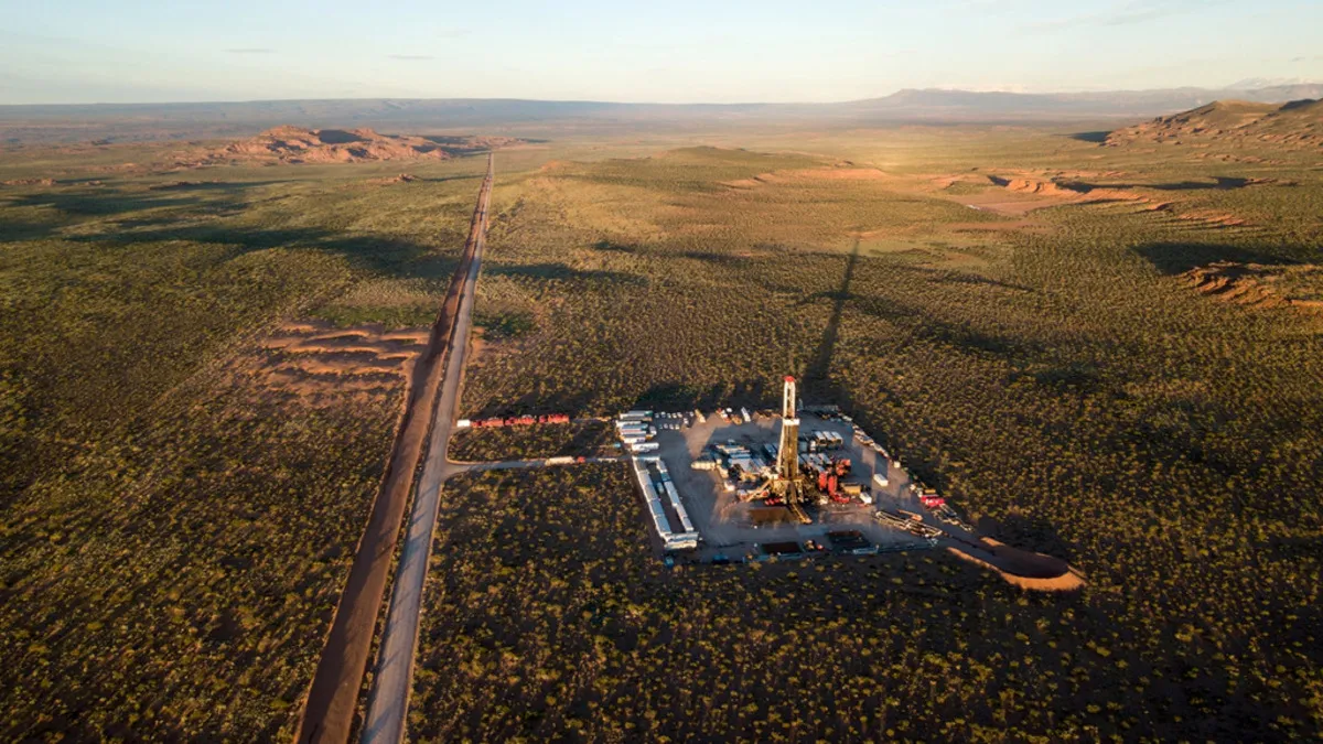 Governor of Neuquén and governor-elect met with ExxonMobil authorities in Washington