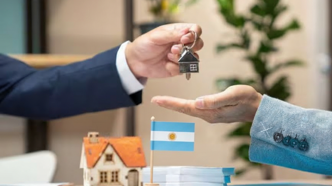 La compraventa de viviendas muestra señales de recuperación en la Argentina, con fuertes diferencias de precios entre regiones y una brecha de hasta 70% en el valor del metro cuadrado según la ciudad