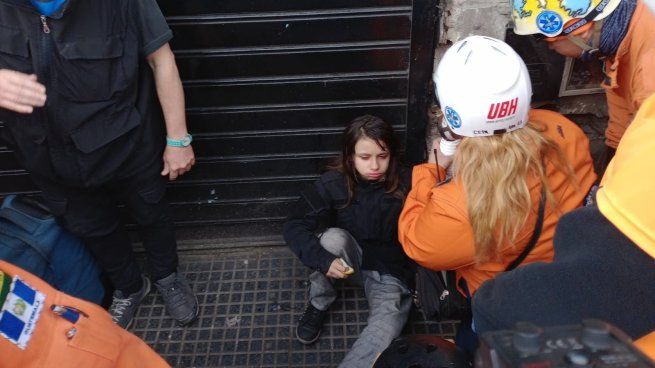 Piden el juicio del policía que gaseó ala niña de 10 años durante una represión.