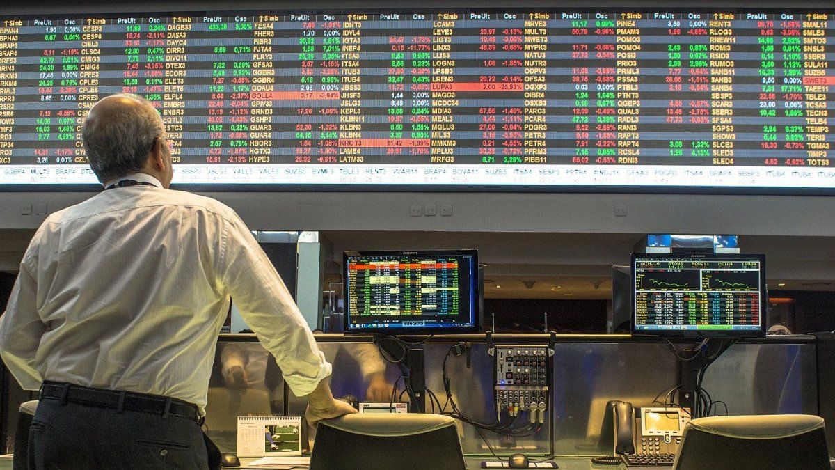 Dollar bonds and Argentine stocks rise again on Wall Street