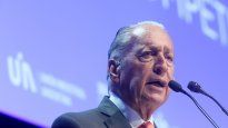 La UIA recibirá la semana próxima a Luis Caputo.&nbsp;