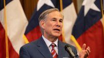 El gobernador de Texas congela las solicitudes de visa H-1B.