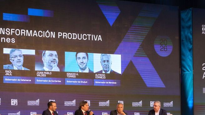 El gobernaor Juan Pablo Valdés durante su exposición en Expo EFI 2026.&nbsp;