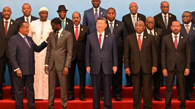 Xi Jinping junto a líderes africanos, en un Foro China-África.