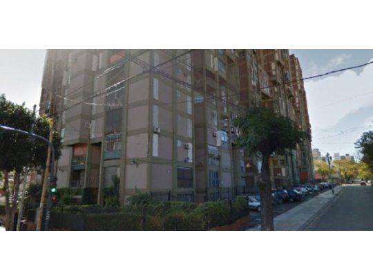 Las torres ocupan la manzana flanqueada por las calles: Dean Funes, Salcedo, La Rioja e Inclan.