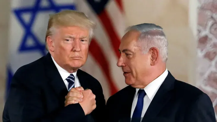 Donald Trump y Benjamín Netanyahu. Las miradas dicen mucho. Hoy ni siquiera parece quedarles eso. Ahora, si “Bibi” gana las elecciones, el panorama será otro. Donald Trump y Benjamín Netanyahu. Las miradas dicen mucho. Hoy ni siquiera parece quedarles eso. Ahora, si “Bibi” gana las elecciones, el panorama será otro.