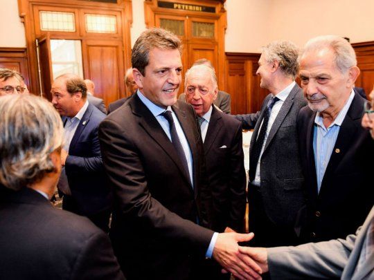 Sergio Massa con la UIA 