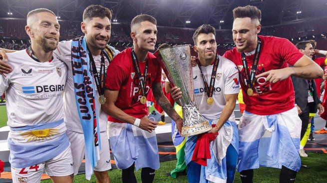 Con el Cuti Romero, la extensa lista de futbolistas argentinos campeones de la Europa League