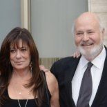 Nick Reiner esta acusado de matar a sus padres. Nick Reiner esta acusado de matar a sus padres.