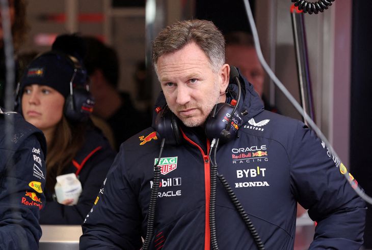 Chris Horner, the boss of the Red Bull team, despite having been acquitted of accusations of inappropriate behavior, continues to be in the eye of the storm. Chris Horner, the boss of the Red Bull team, despite having been acquitted of accusations of inappropriate behavior, continues to be in the eye of the storm.