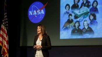 directora de la nasa afirma que buscan colonizar otros planetas