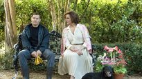 Joel Edgerton y Sigourney Weaver en una escena de El jardín del deseo, de Paul Schrader.