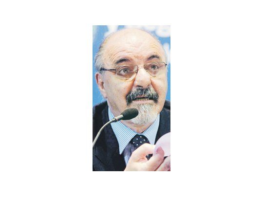 Carlos Tomada