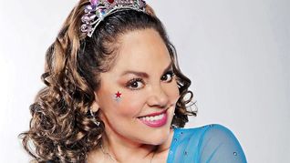 asi es la mansion mexicana de tatiana, la reina de los ninos que esta de regreso