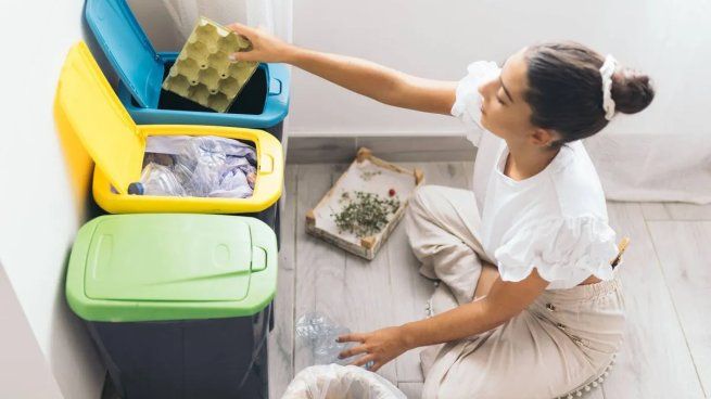 Descubrí cómo transformar objetos, como cajas de fósforos y ralladores, en piezas útiles y creativas.