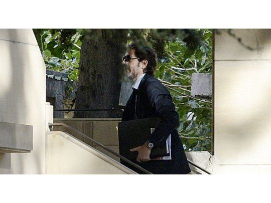 La Cámara debe resolver si aparta o no a Casanello de la causa de lavado de dinero.