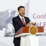 Martí Batres, titular del ISSSTE, en la Mañanera del Pueblo. Martí Batres, titular del ISSSTE, en la Mañanera del Pueblo.