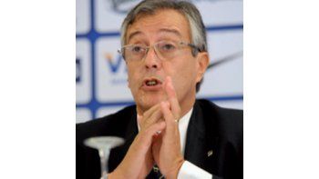 ámbito.com | Segundo mandato. El tucumano Luis Castillo seguirá al frente de la UAR, aunque esta vez tendrá un mayor apoyo de la Unión de Buenos Aires.